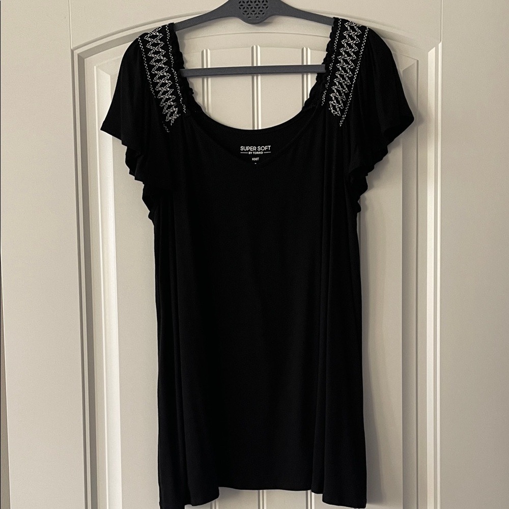 Torrid Super Soft Black Women's Boho Style Flowy‎ Top 2